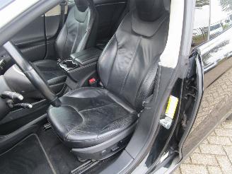 Tesla Model S 85 Base picture 10