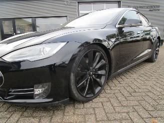 Tesla Model S 85 Base picture 24