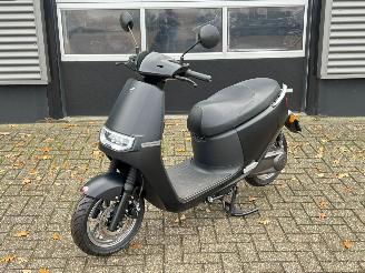 damaged scooters Overige  Ecooter E2 2019/12