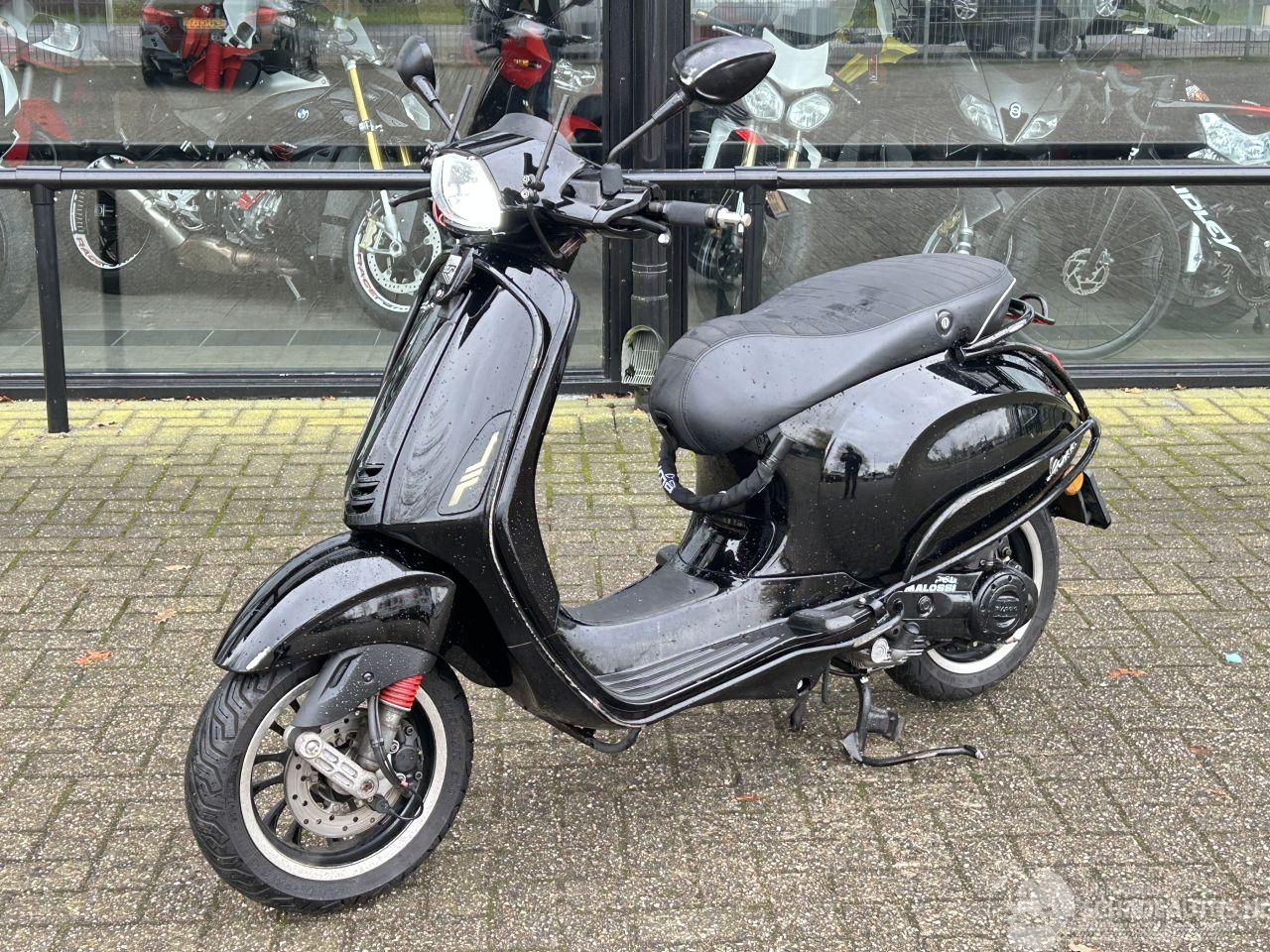 Vespa  Sprint 50 4T