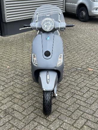 Vespa  LX 50 4T picture 8