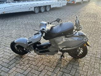 Vespa  Primavera  Sprint picture 5