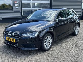 Coche accidentado Audi A3 Sportback 1.4 TFSI Attraction Pro Line G-tron CNG 2014/10