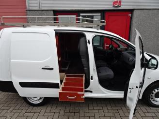 Peugeot Partner 122 1.6 HDi 90 L2 XR maxi met inrichting imperiaal picture 3