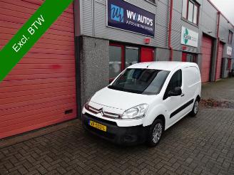 begagnad bil bedrijf Citroën Berlingo 1.6 HDI 500 Comfort Economy airco 107863 km !! 2015/6