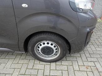 Peugeot Expert 231L 2.0 BlueHDI 150 Premium Pack airco 3 zits picture 21