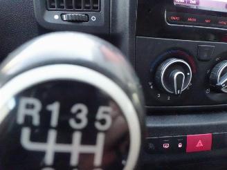 Peugeot Boxer 333 2.2 BlueHDi 165 L3H2 Premium 3 zits navi airco camera 2500 kg trekhaakgewicht picture 27