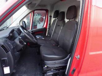 Peugeot Boxer 333 2.2 BlueHDi 165 L3H2 Premium 3 zits navi airco camera 2500 kg trekhaakgewicht picture 8