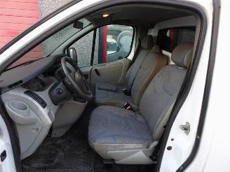 Renault Trafic 1.9 dCi L1H1 3 zitter apk 1-2027 !!!!!!!!!!!!!!! picture 11