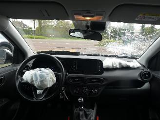 Hyundai I-10 1.0 Comfort Airco Navi Camera picture 21