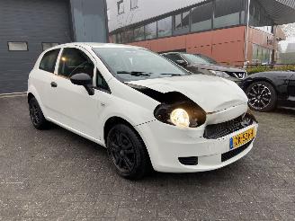 Fiat Punto 1.2 Pop  AIRCO Hatchback 3-dr. picture 5