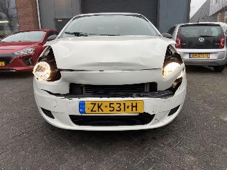 Fiat Punto 1.2 Pop  AIRCO Hatchback 3-dr. picture 7