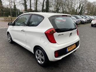 Kia Picanto 1.0 CVVT BusinessLine  AIRCO Hatchback 3-dr. picture 3