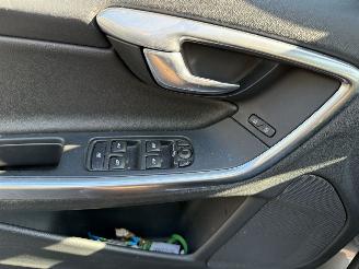 Volvo V-60 1.5 T3 Momentum  AUTOMAAT Stationwagen 5-dr. picture 16