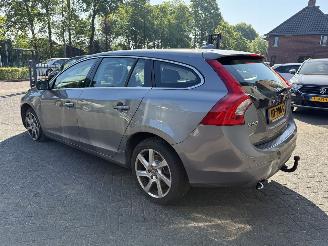 Volvo V-60 1.5 T3 Momentum  AUTOMAAT Stationwagen 5-dr. picture 7