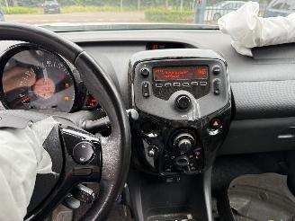 Citroën C1 1.0 VTi Feel  AIRCO Hatchback 5-dr. picture 18