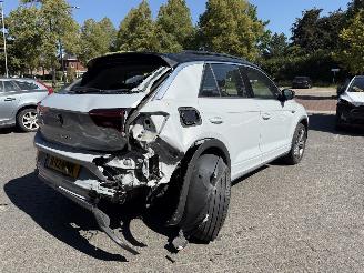 Volkswagen T-Roc 1.6 TDI Style Business  SUV 5-dr. picture 16