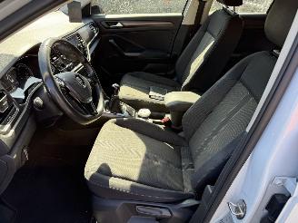 Volkswagen T-Roc 1.6 TDI Style Business  SUV 5-dr. picture 9