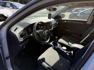 Volkswagen T-Roc 1.6 TDI Style Business  SUV 5-dr. picture 7