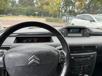 Citroën C6 2.7 HdiF V6 Lignage  Sedan 4-dr. picture 18