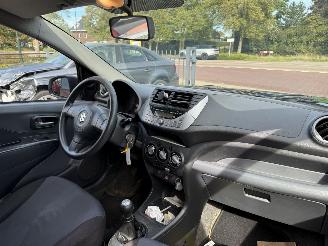 Suzuki Alto 1.0 Celebration EASSS Hatchback 5-dr. picture 18