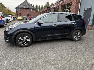 Kia Niro 1.6 GDi Hybrid DynamicLine (SUV 5-dr.) picture 2