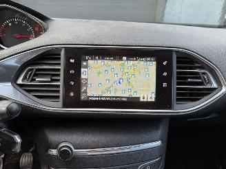 Peugeot 308 1.2 PureTech Blue Lease picture 23