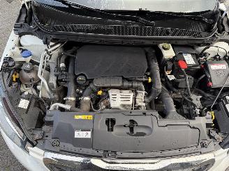 Peugeot 308 1.2 PureTech Blue Lease picture 17