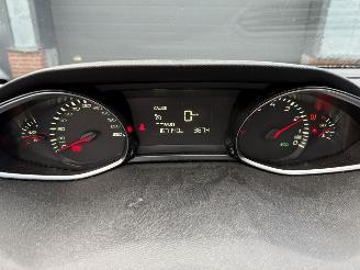 Peugeot 308 1.2 PureTech Blue Lease picture 16