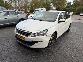Peugeot 308 1.2 PureTech Blue Lease picture 11