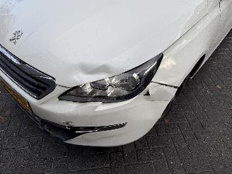 Peugeot 308 1.2 PureTech Blue Lease picture 4