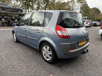 Renault Scenic 2.0-16V Expression Comfort picture 19