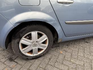 Renault Scenic 2.0-16V Expression Comfort picture 26