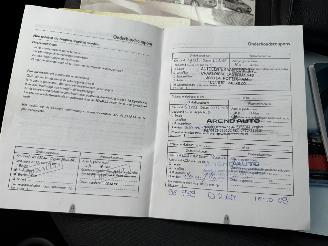 Renault Scenic 2.0-16V Expression Comfort picture 23