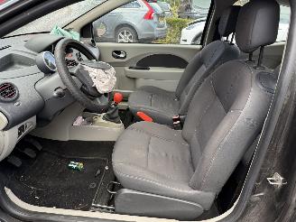 Renault Twingo 1.2 Dynamique airco picture 13