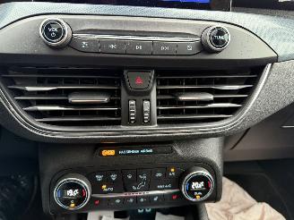 Ford Focus 1.5 EcoBoost Active X Business picture 18