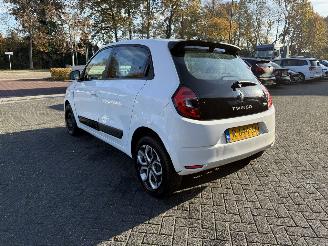 Damaged car Renault Twingo R80 E-Tech Equilibre 22 kWh 2022/9