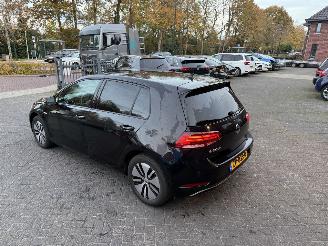 Volkswagen Golf e-Golf (Hatchback 5-dr.) picture 13