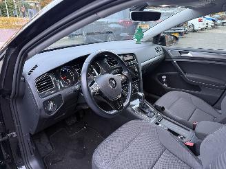 Volkswagen Golf e-Golf (Hatchback 5-dr.) picture 10