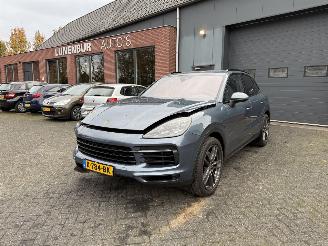 Schadeauto Porsche Cayenne 3.0  PANORAMADAK SUV 5-dr. 2019/7