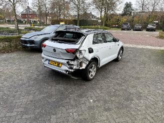 Volkswagen T-Roc 1.6 TDI Style Business (SUV 5-dr.) picture 35