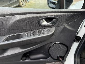 Renault Clio 0.9 TCe Limited  NAVIGATIE  Stationwagen 5-dr. picture 20