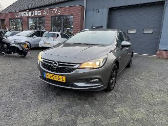 Schadeauto Opel Astra 1.4 Online Edition 2017/11