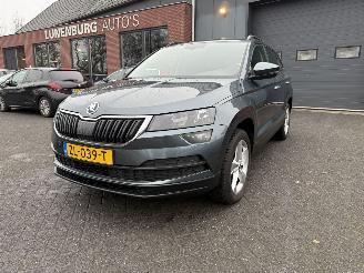 Käytettyjen passenger cars Skoda Karoq 1.0 TSI Ambition Business (SUV 5-dr.) 9669EURO NETTO PRIJS BINNEN EU 2019/6