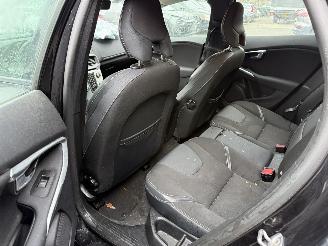 Volvo V-40 2.0 D2 Kinetic (Hatchback 5-dr.) picture 13