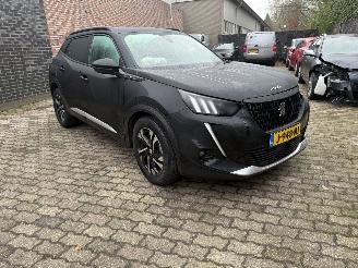 Voiture accidenté Peugeot 2008 1.2 PureTech GT-Line AUTOMAAT  (SUV 5-dr.) 2020/9