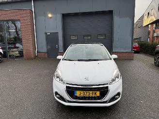 Peugeot 208 1.2 PureTech Active PANORAMADAK  (Hatchback 5-dr.) picture 8