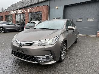 Schadeauto Toyota Corolla SEDAN 1.6 2016/11