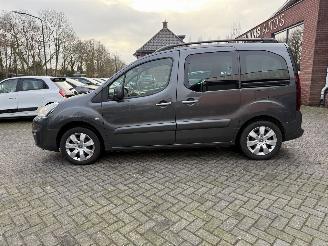 Citroën Berlingo 1.2 PureTech Feel (MPV 5-dr.) picture 2