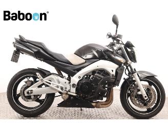 krockskadad bil motor Suzuki  GSR 600 2006/3